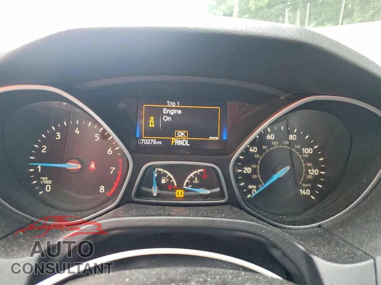 FORD FOCUS 2017 - 1FADP3E20HL239492