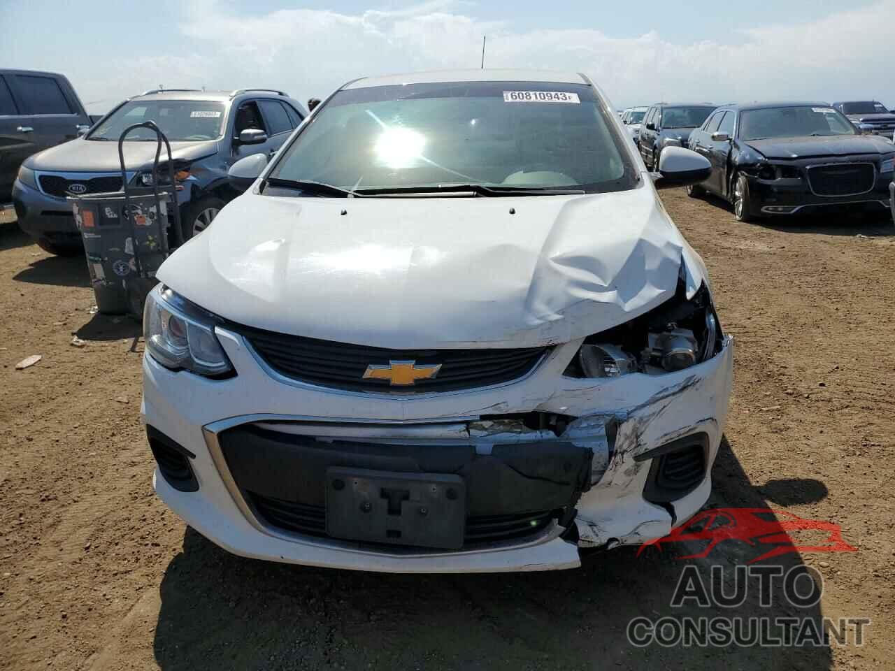 CHEVROLET SONIC 2017 - 1G1JA5SH6H4134770