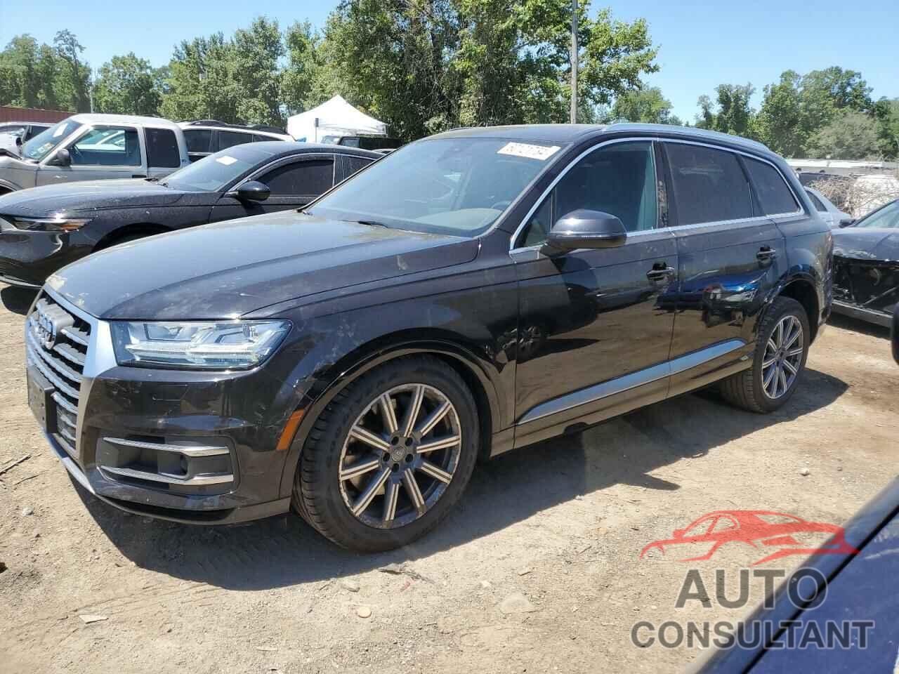 AUDI Q7 2018 - WA1LHAF7XJD017103