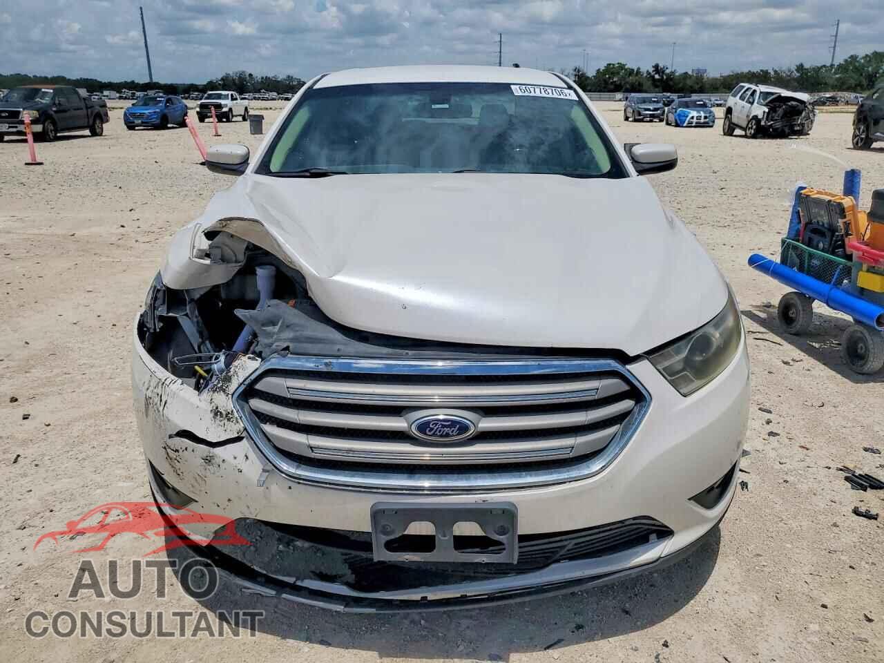 FORD TAURUS 2015 - 1FAHP2H80FG166027