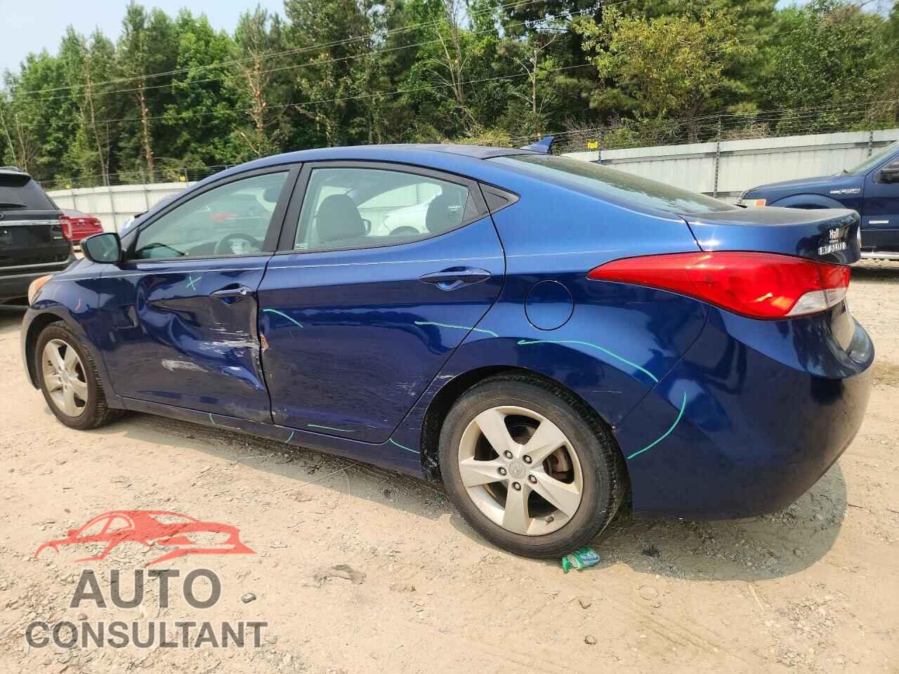 HYUNDAI ELANTRA 2013 - KMHDH4AE5DU838093