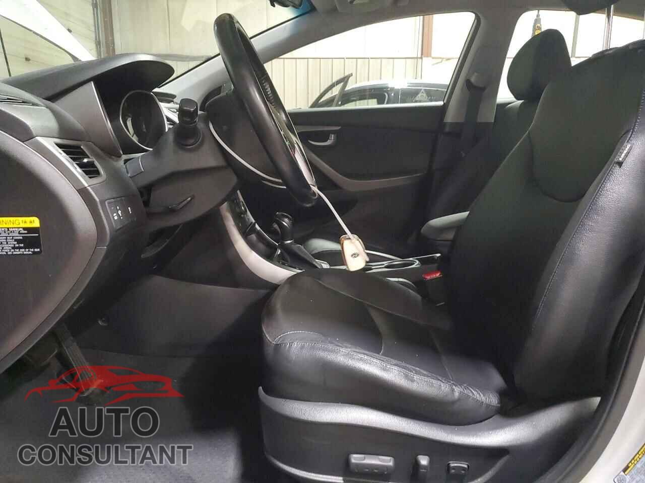 HYUNDAI ELANTRA 2014 - KMHDH4AE2EU098908