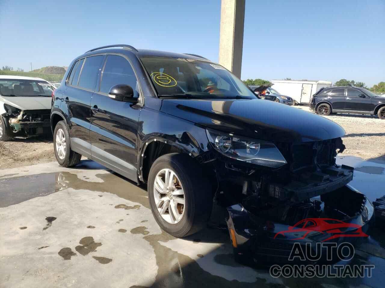 VOLKSWAGEN TIGUAN 2017 - WVGAV7AX3HK000256