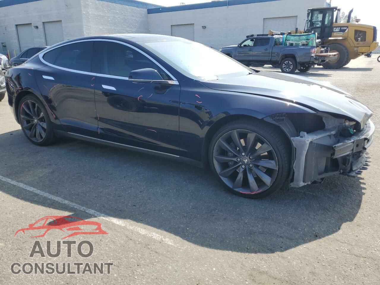 TESLA MODEL S 2013 - 5YJSA1CP9DFP14639