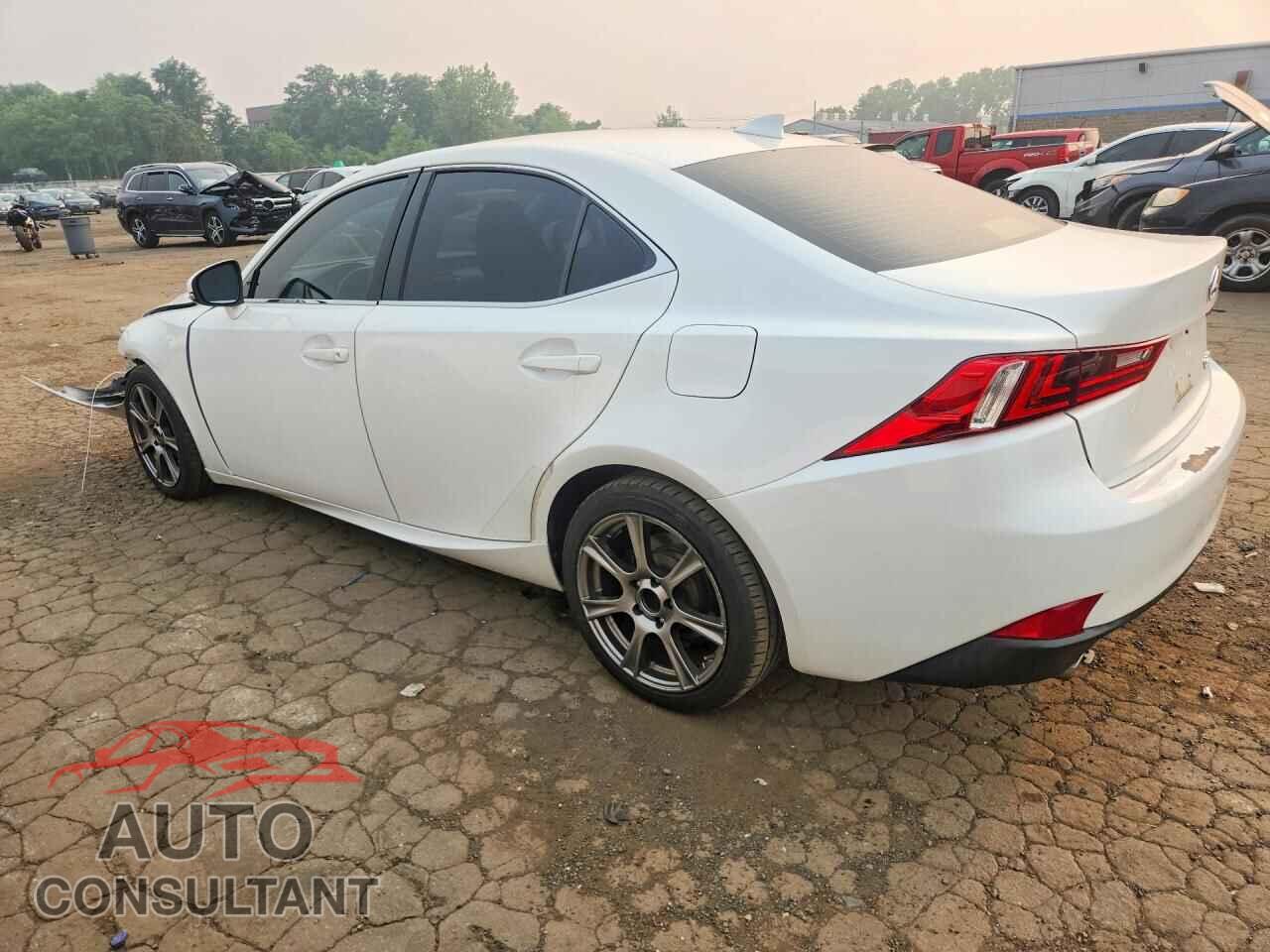 LEXUS IS 2014 - JTHBF1D29E5024511