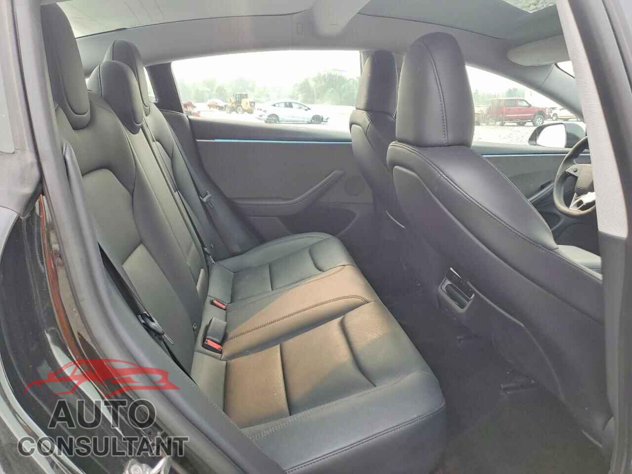 TESLA MODEL 3 2024 - 5YJ3E1EA3RF771489