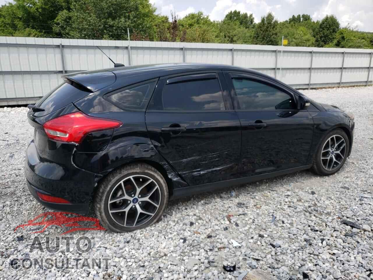 FORD FOCUS 2017 - 1FADP3M25HL241823