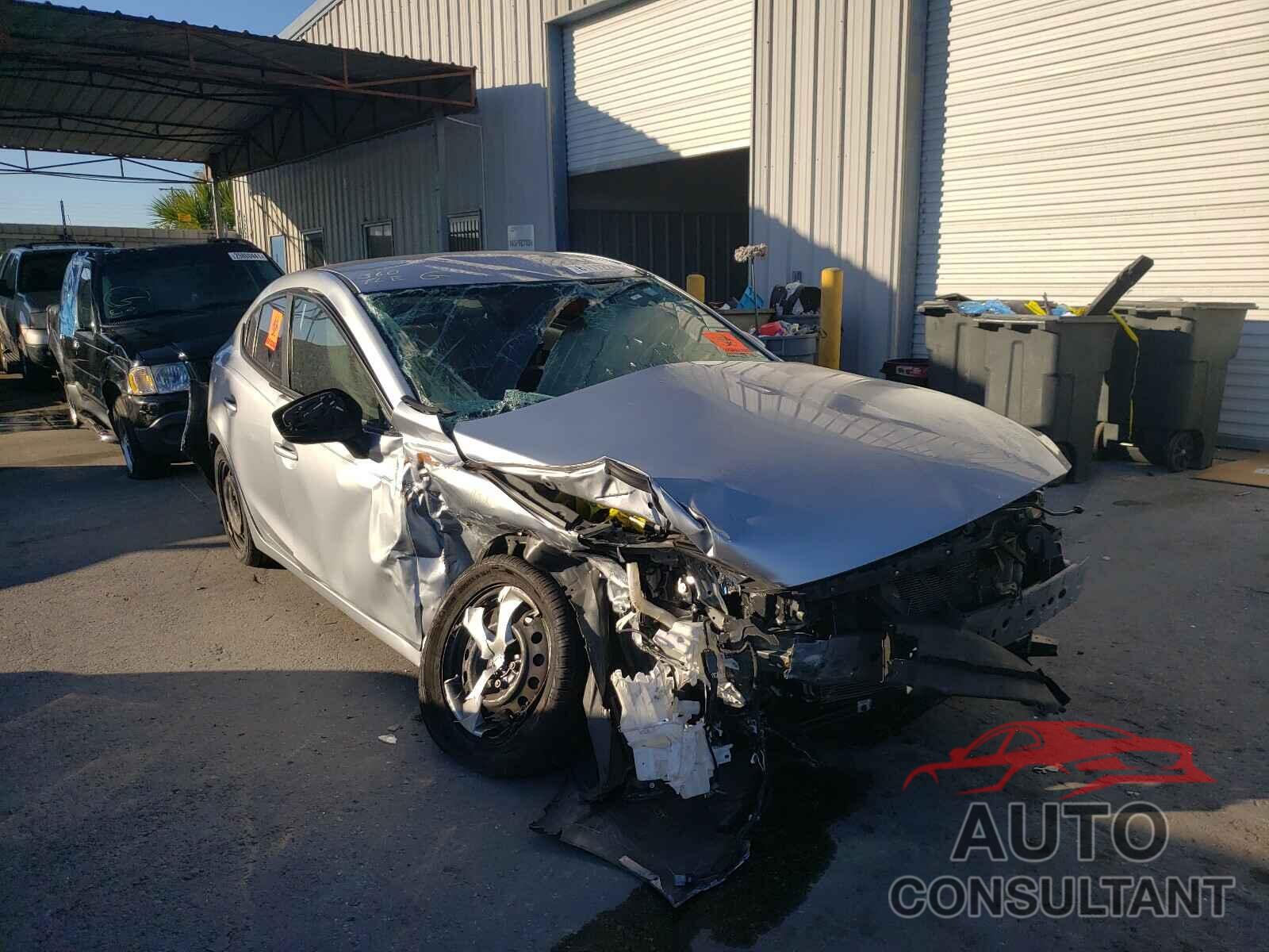 MAZDA 3 2017 - 3MZBN1U76HM155861