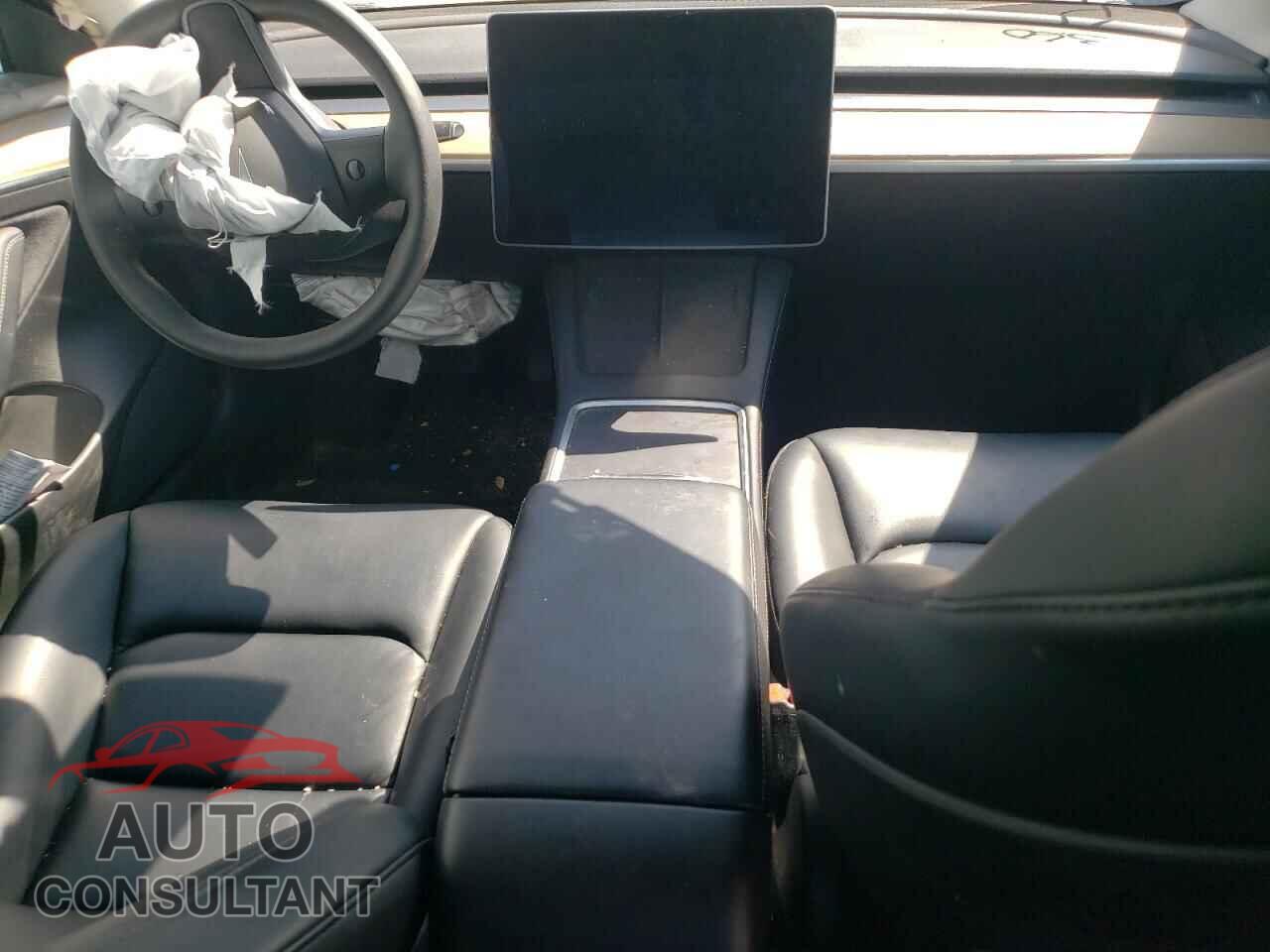 TESLA MODEL 3 2021 - 5YJ3E1EA5MF031760
