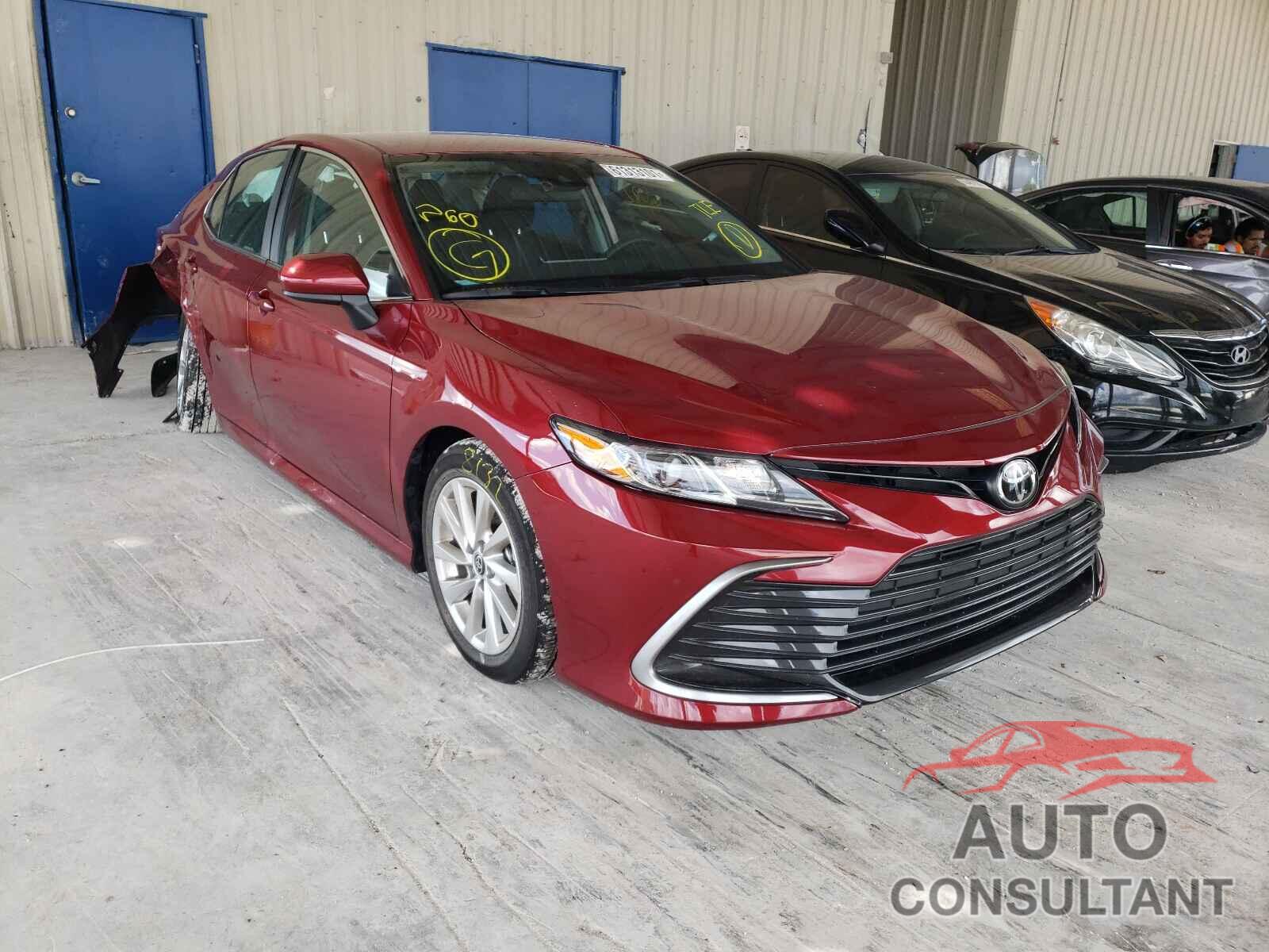 TOYOTA CAMRY 2021 - 4T1C11AKXMU558478