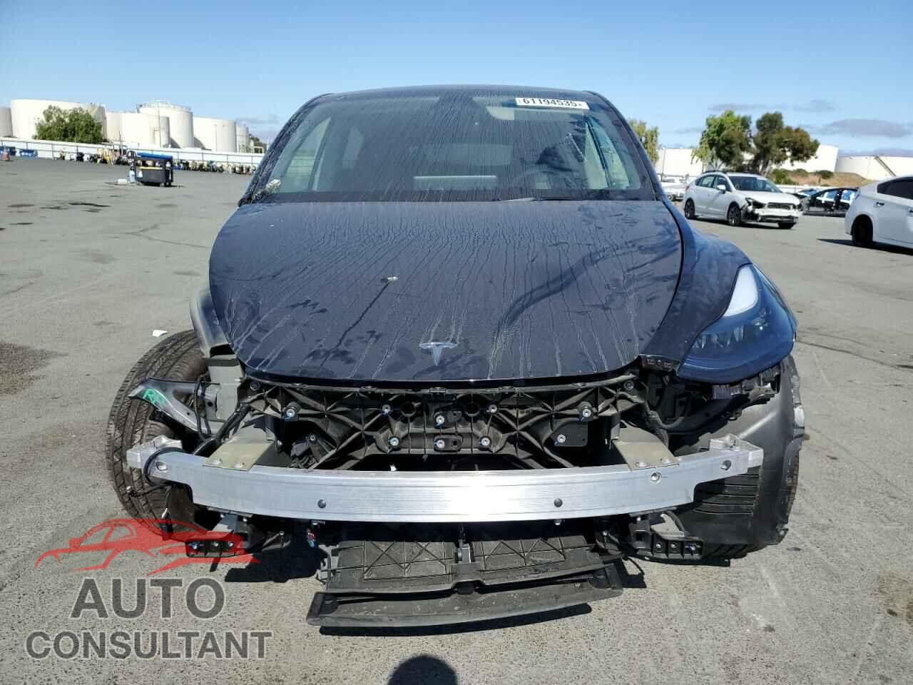 TESLA MODEL Y 2024 - 7SAYGDEE8RF184146