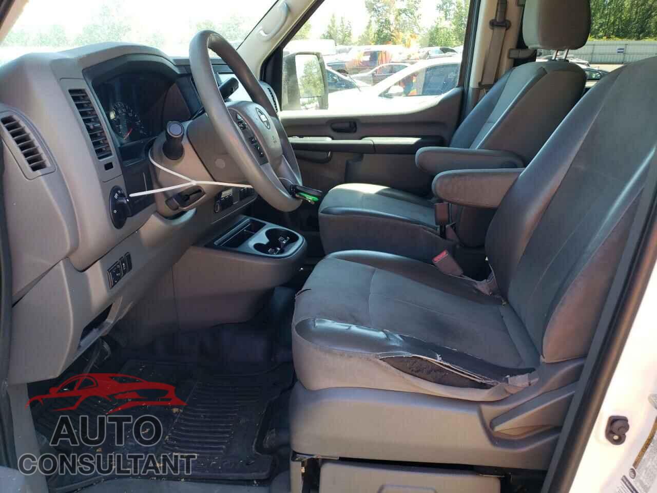 NISSAN NV 2020 - 5BZBF0AA7LN850973