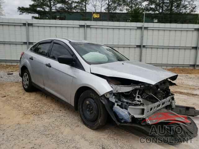 FORD FOCUS 2018 - 1FADP3E23JL319150