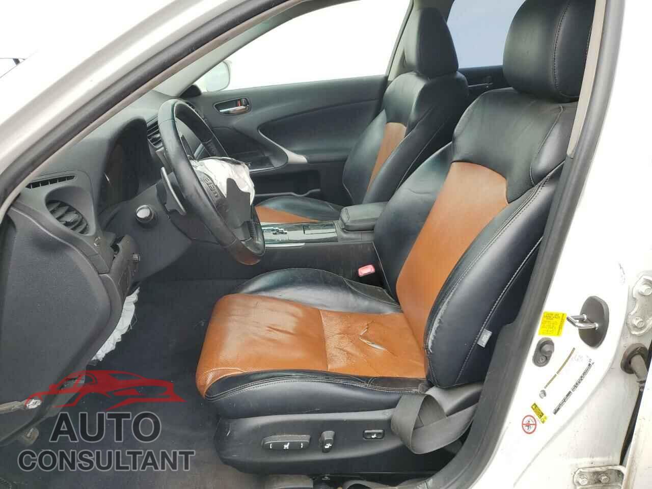 LEXUS IS 2013 - JTHBF5C23D5190028