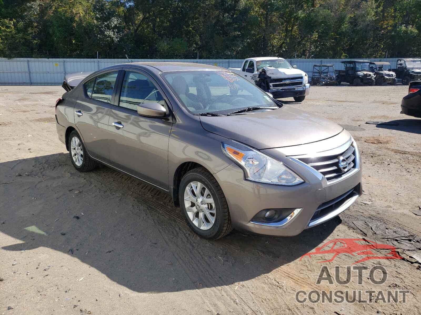 NISSAN VERSA 2017 - 3N1CN7AP6HL908652