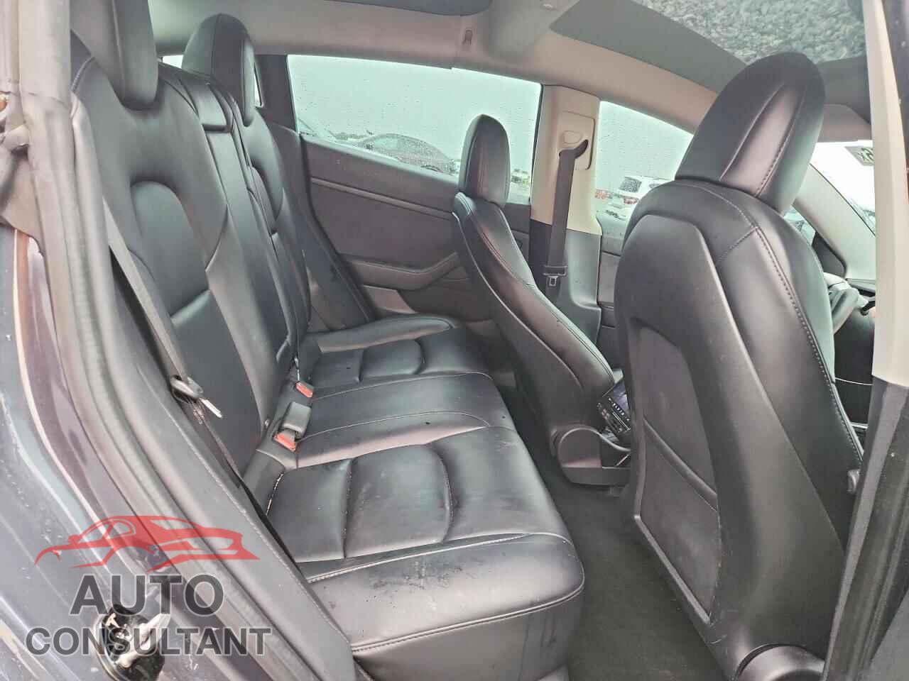 TESLA MODEL 3 2021 - 5YJ3E1EB7MF099213