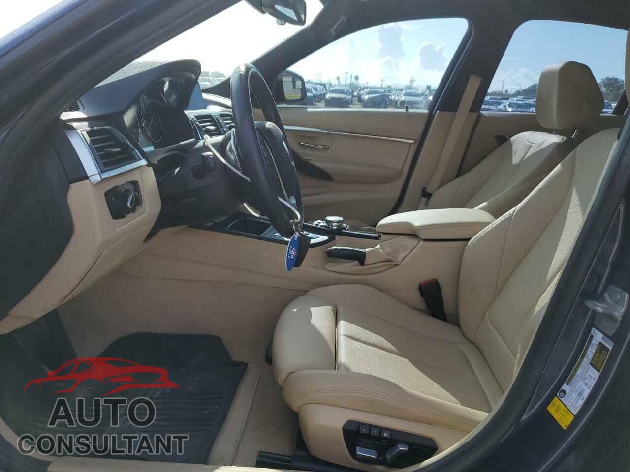 BMW 3 SERIES 2016 - WBA8E9G51GNU29877