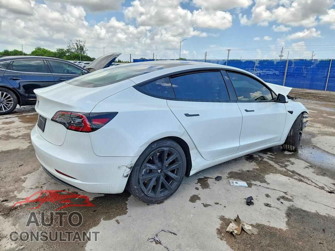 TESLA MODEL 3 2023 - 5YJ3E1EAXPF502807