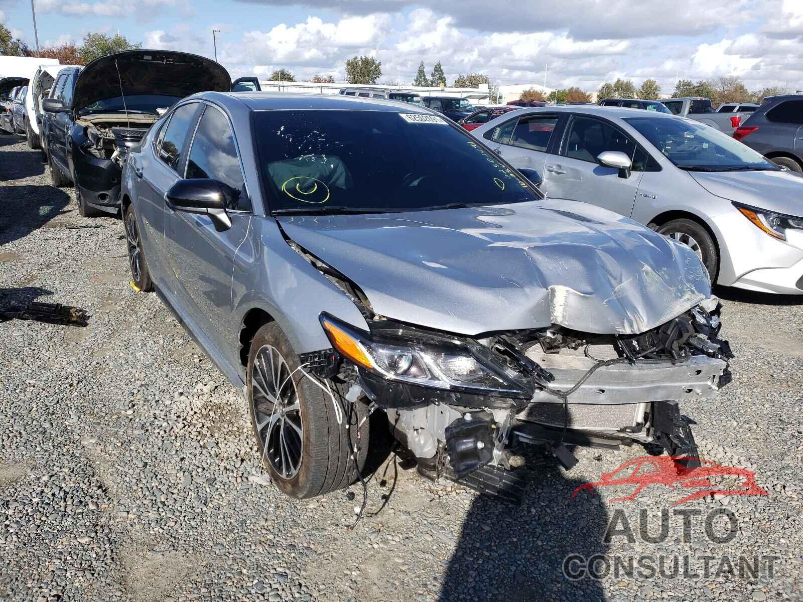 TOYOTA CAMRY 2019 - 4T1B11HK1KU743856
