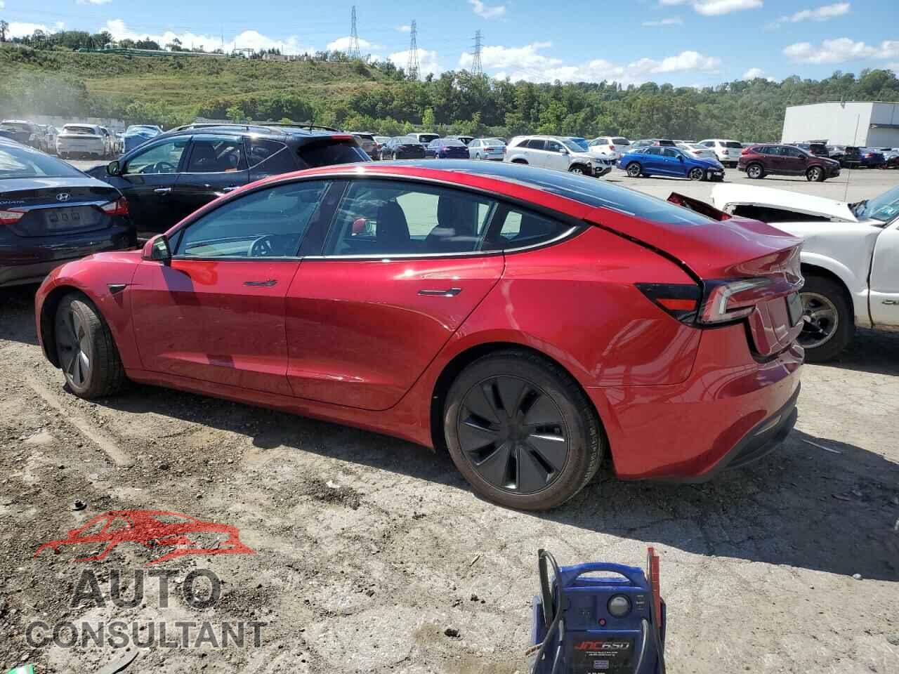 TESLA MODEL 3 2024 - 5YJ3E1EB9RF737761