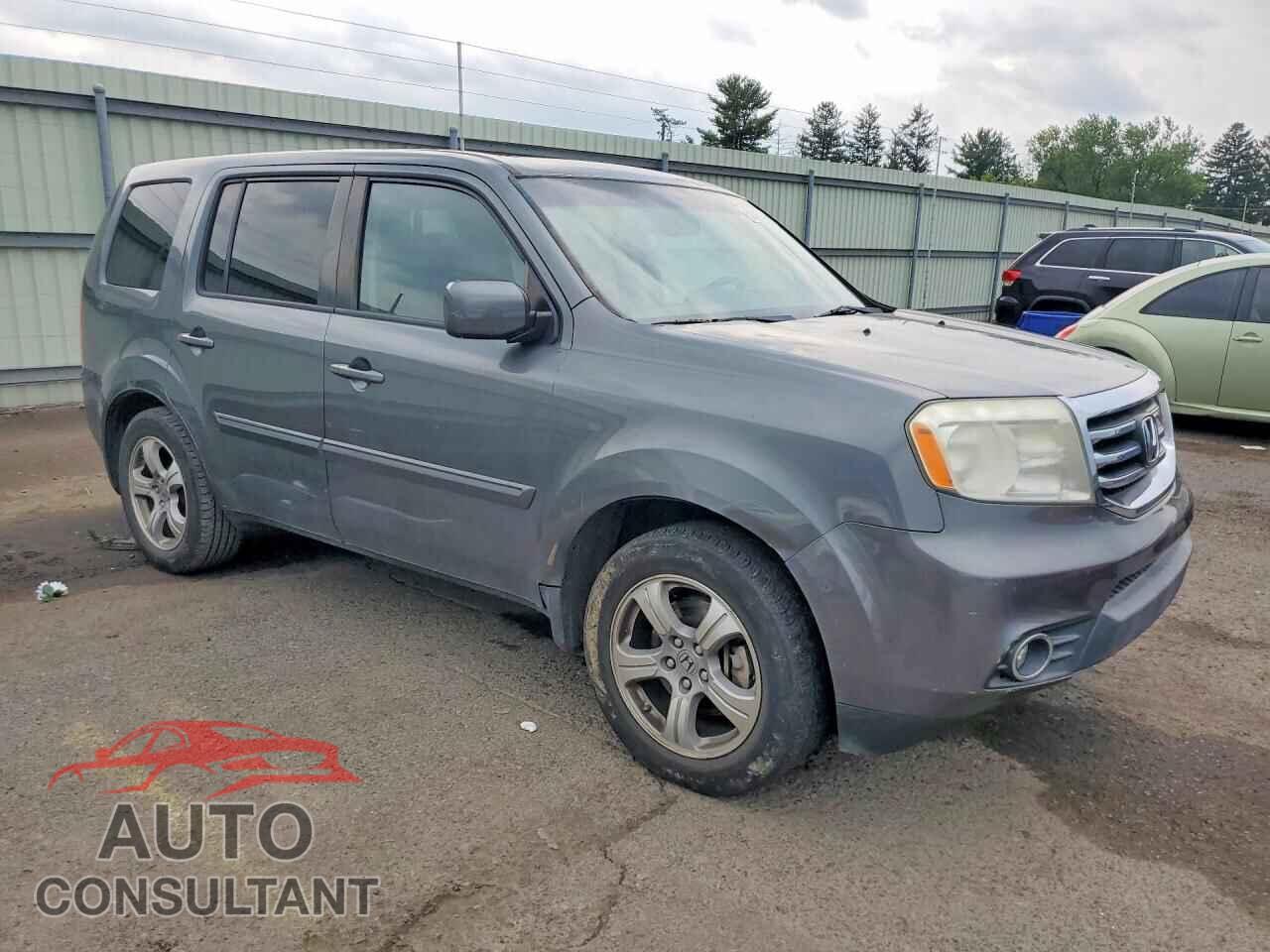 HONDA PILOT 2013 - 5FNYF4H55DB008269