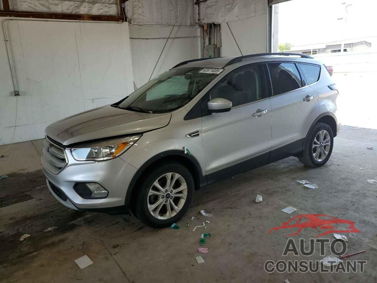 FORD ESCAPE 2018 - 1FMCU0GD5JUB04192