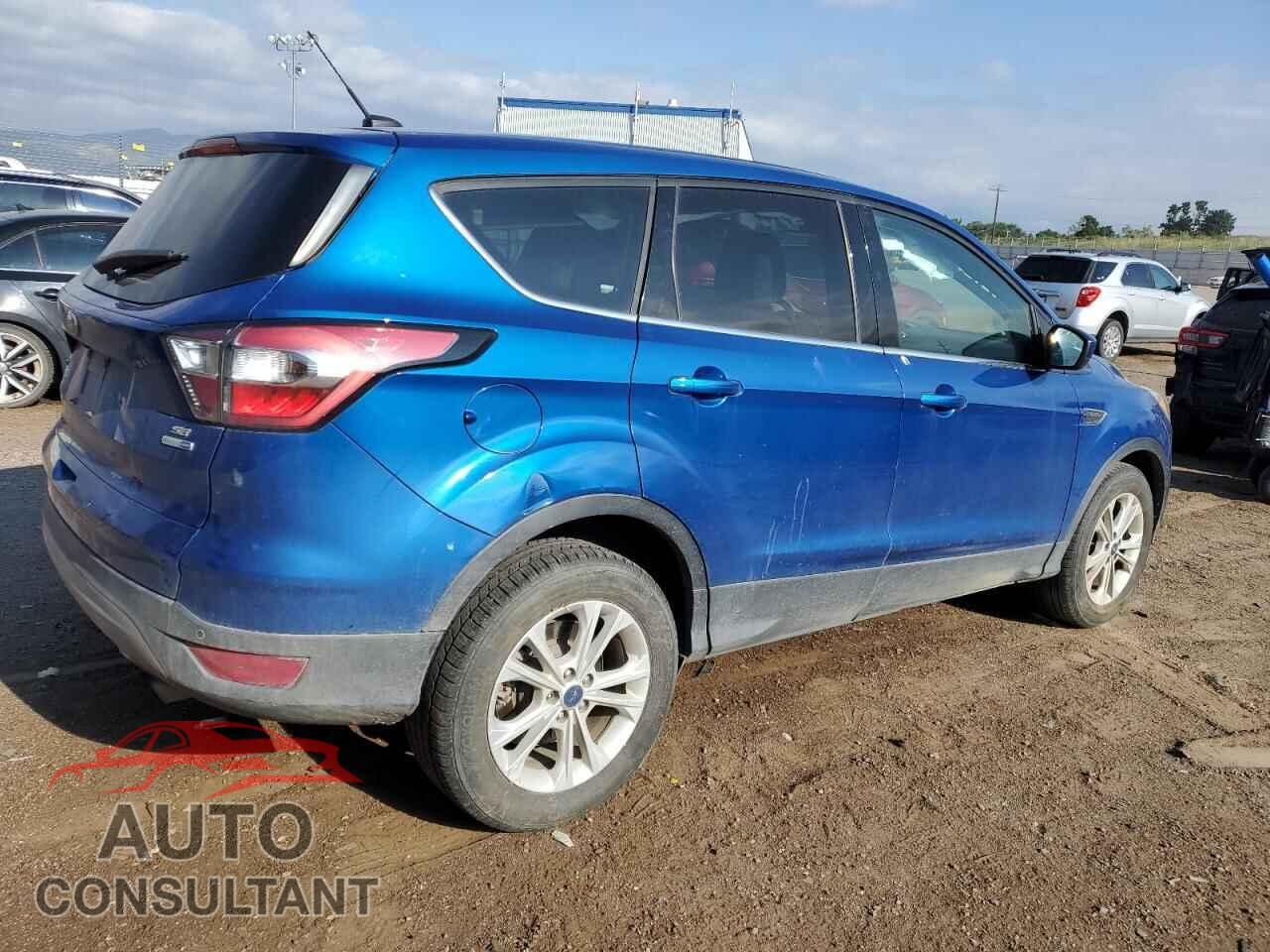 FORD ESCAPE 2017 - 1FMCU9GD4HUC28064