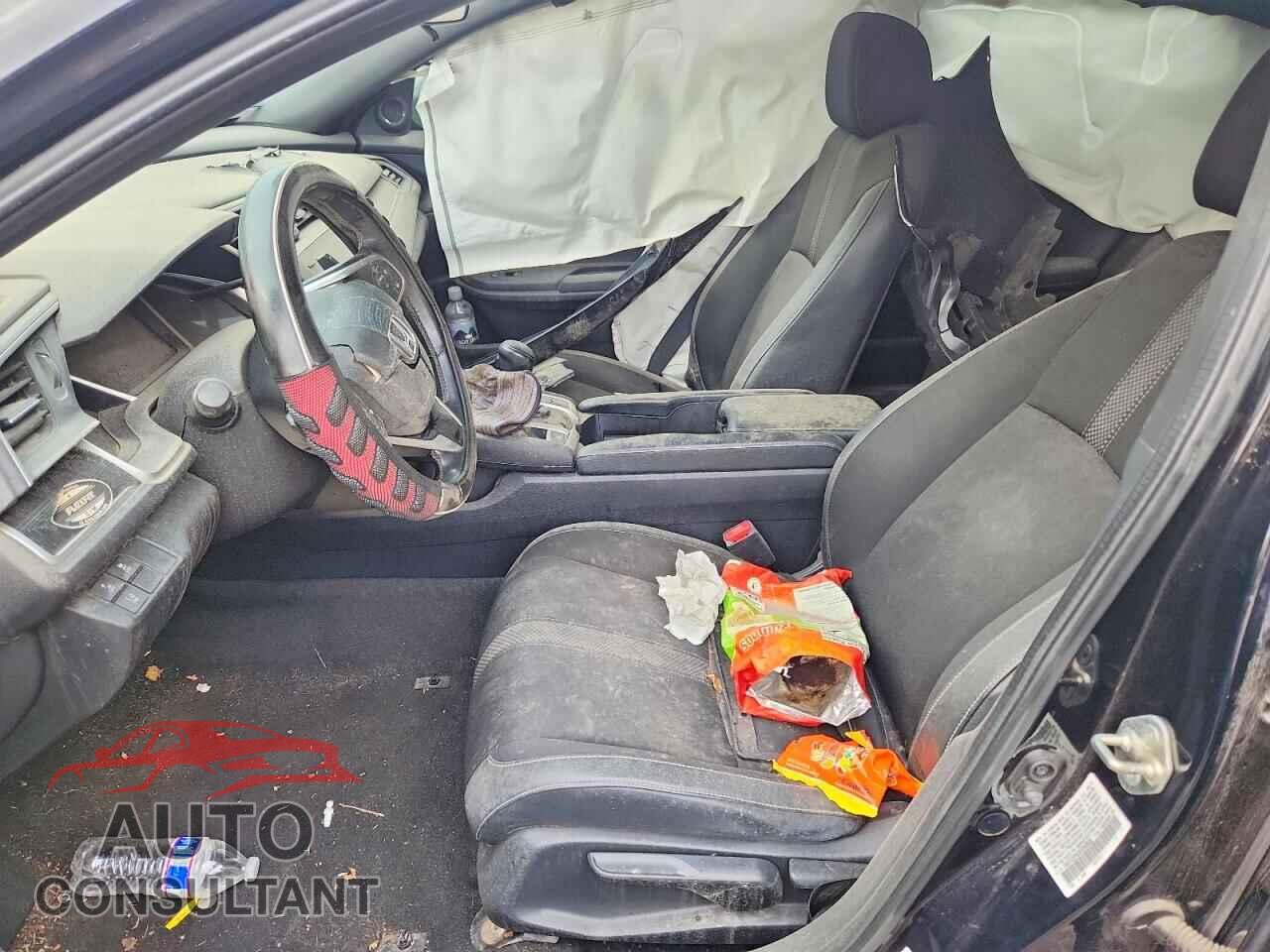 HONDA CIVIC 2019 - 19XFC2F82KE040830
