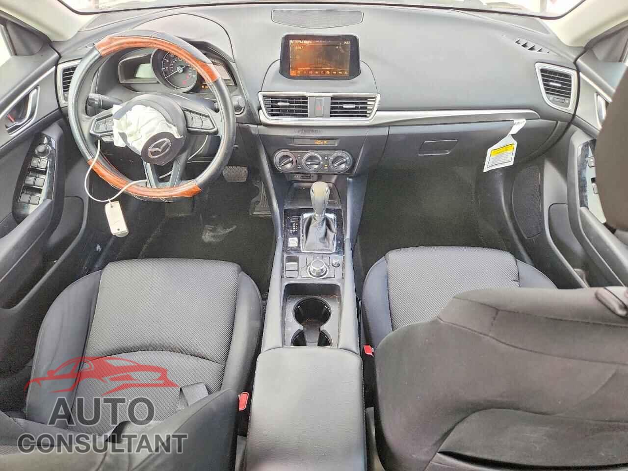 MAZDA 3 2017 - 3MZBN1U74HM118906