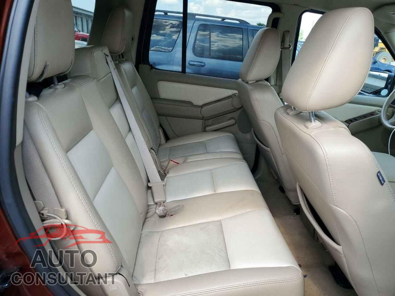 FORD EXPLORER 2009 - 1FMEU74E39UA11200