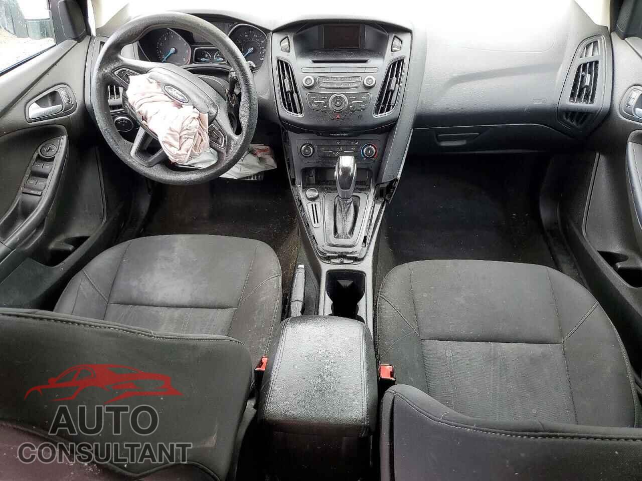 FORD FOCUS 2016 - 1FADP3K20GL374877