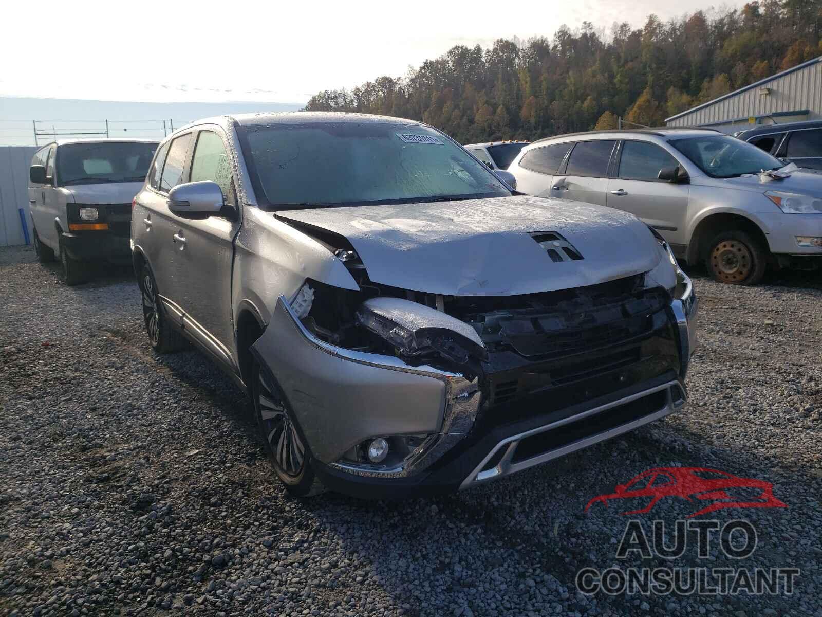MITSUBISHI OUTLANDER 2019 - JA4AD3A32KZ046697