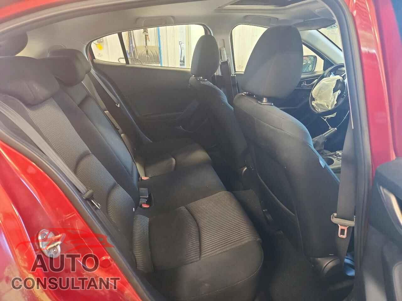 MAZDA 3 2016 - JM1BM1M79G1327401