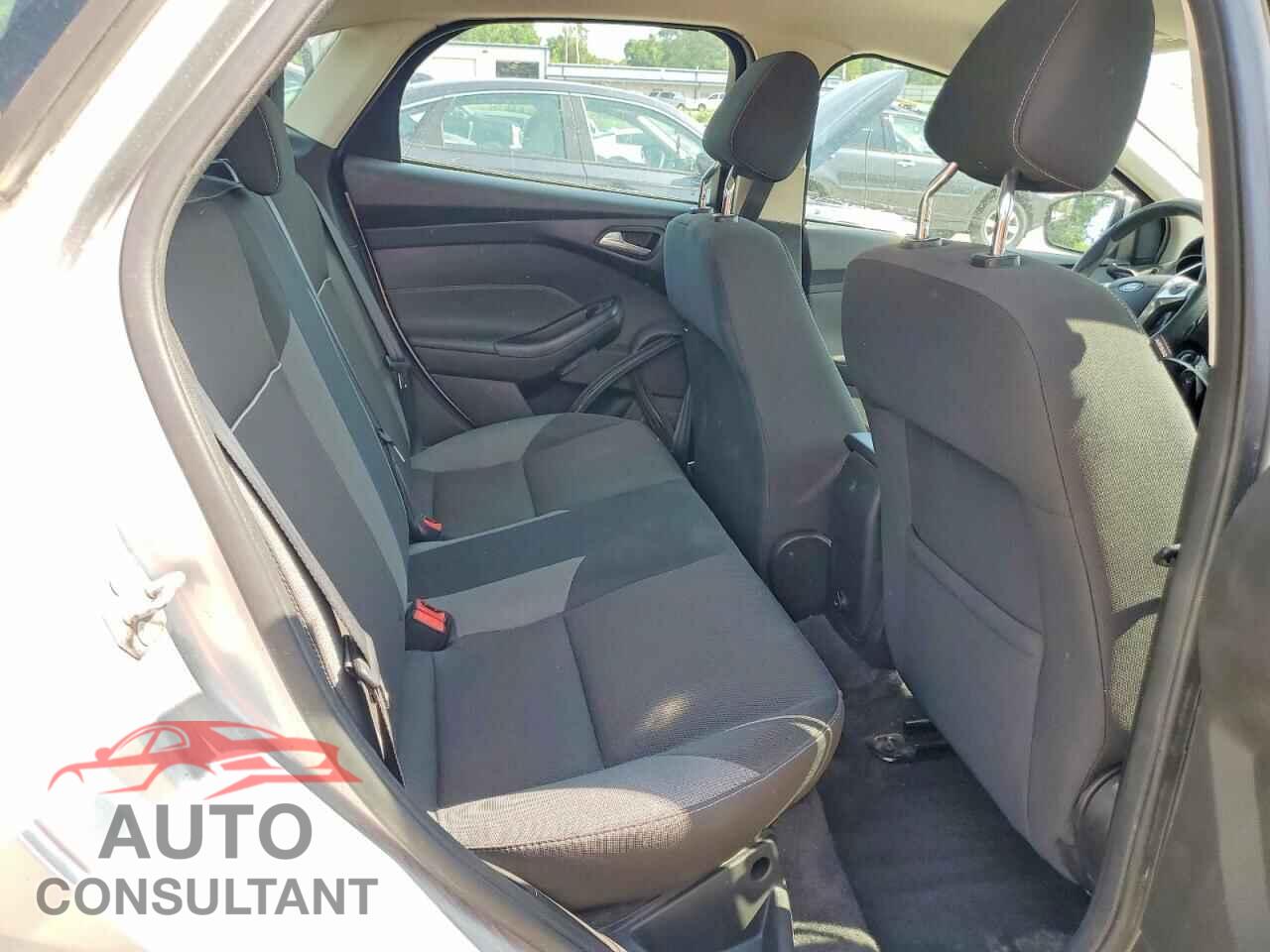 FORD FOCUS 2012 - 1FAHP3F28CL294717