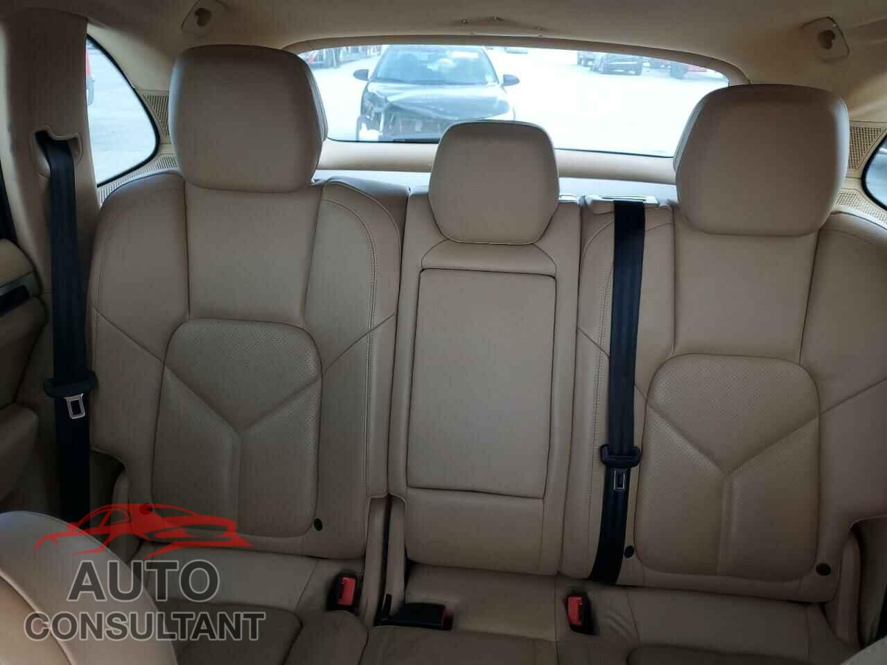 PORSCHE CAYENNE 2012 - WP1AA2A23CLA02615