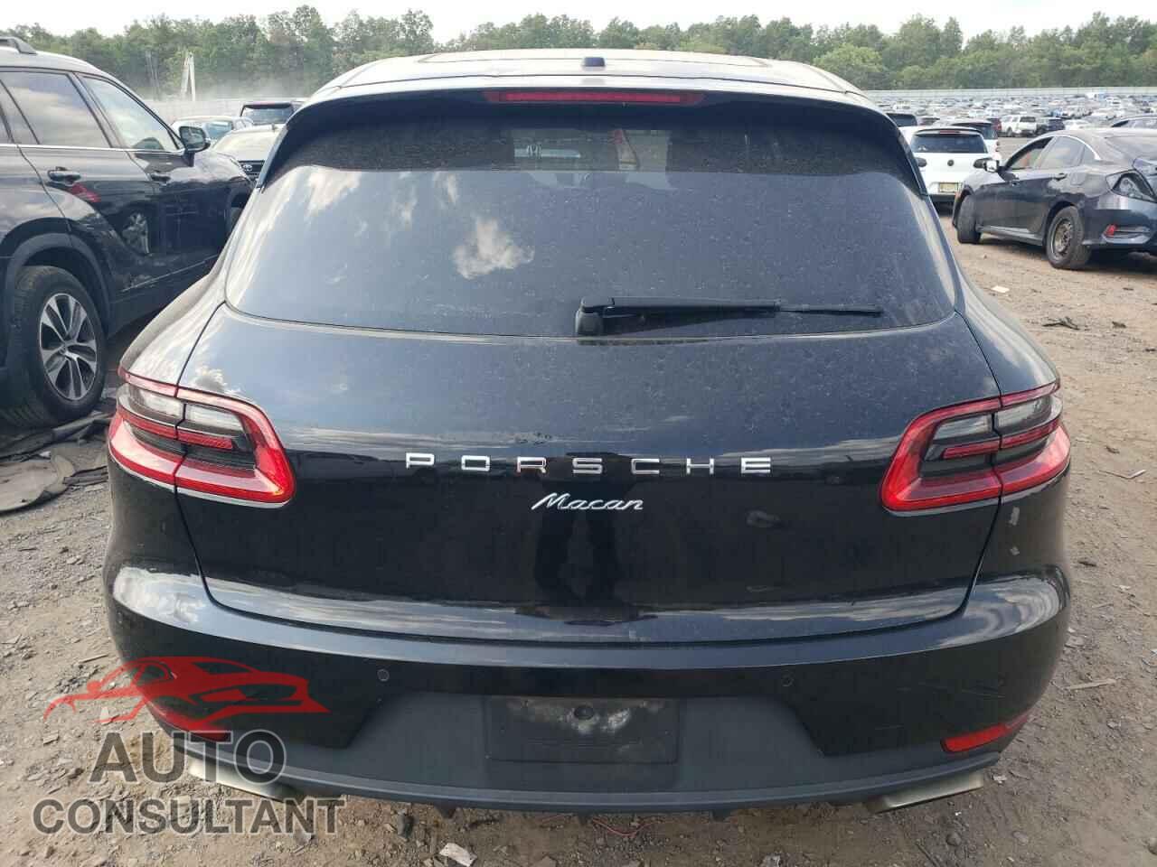 PORSCHE MACAN 2017 - WP1AA2A58HLB00041