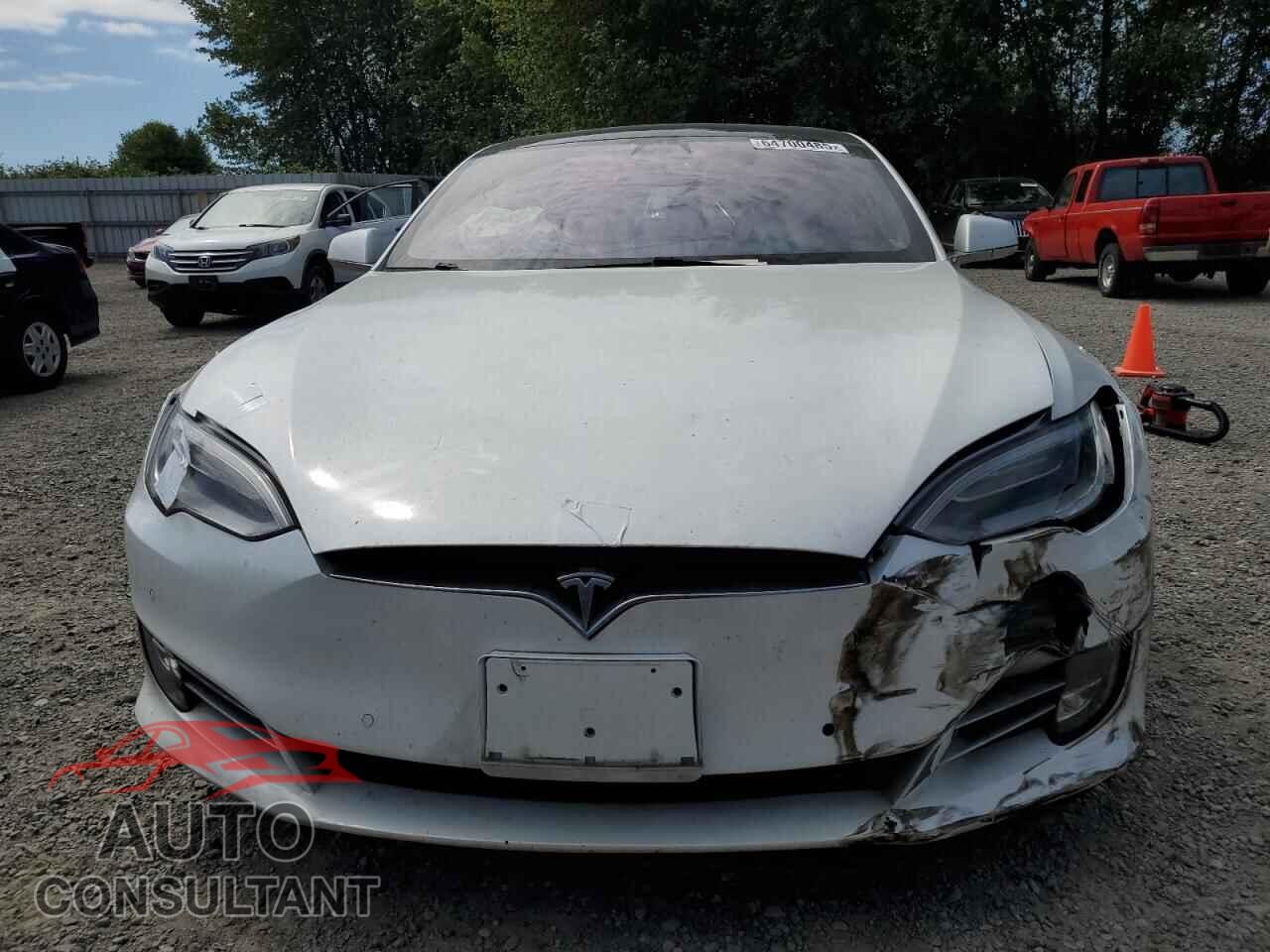 TESLA MODEL S 2018 - 5YJSA1E28JF297091