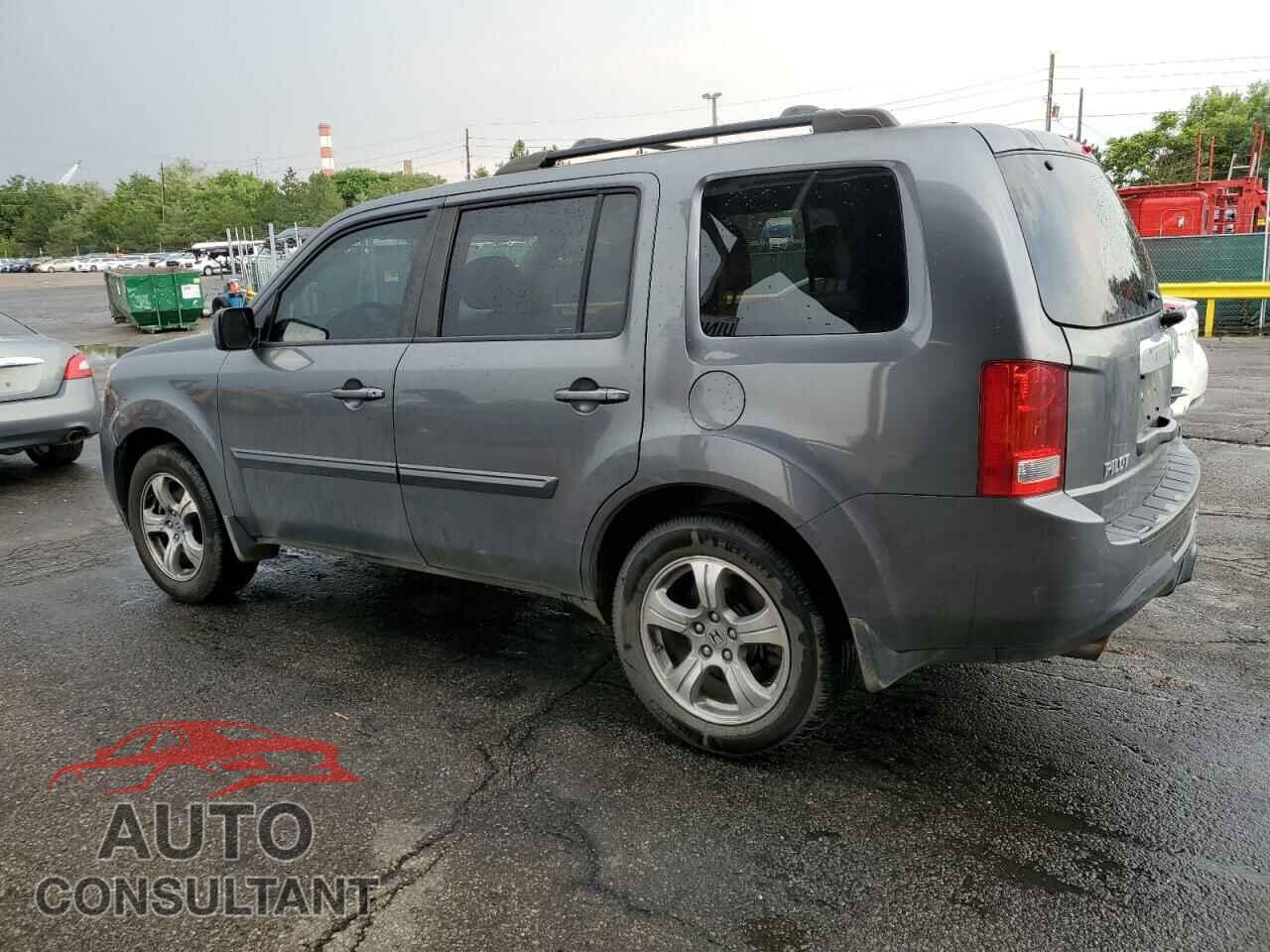 HONDA PILOT 2013 - 5FNYF4H74DB007096