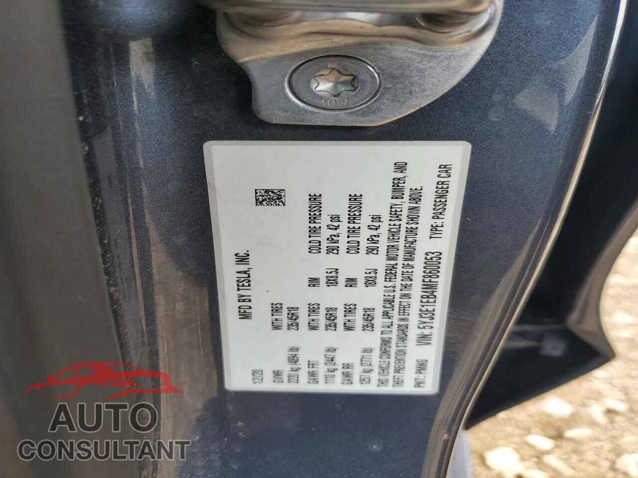 TESLA MODEL 3 2021 - 5YJ3E1EB4MF860053