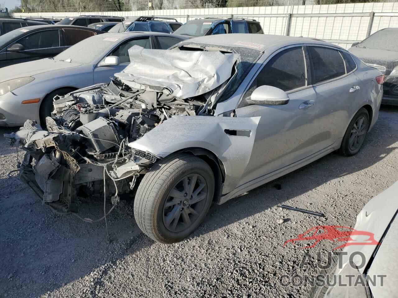 KIA OPTIMA 2019 - 5XXGT4L38KG305184