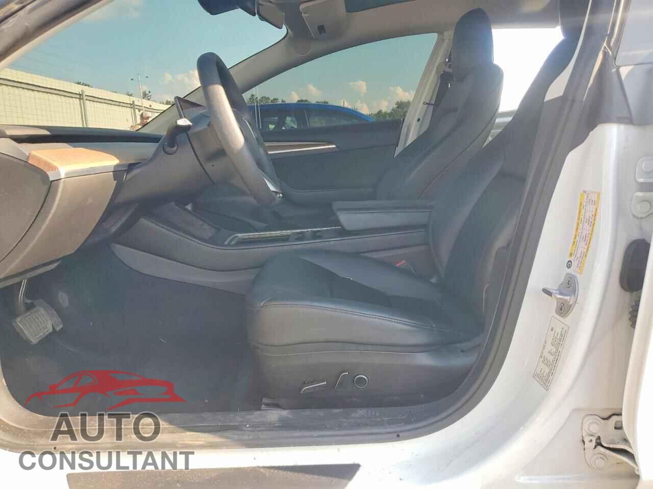 TESLA MODEL 3 2022 - 5YJ3E1EA9NF238704