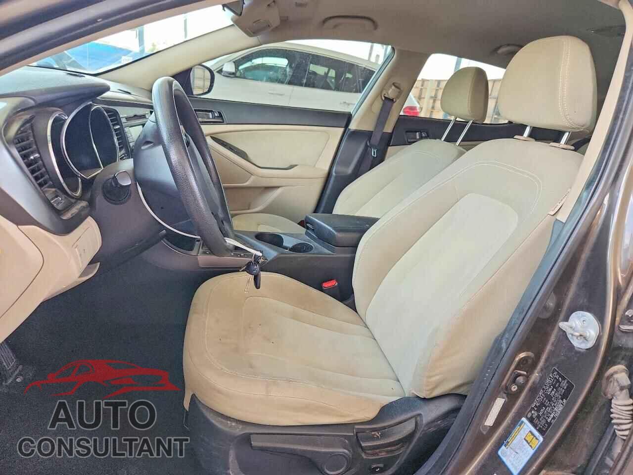 KIA OPTIMA 2011 - KNAGM4A71B5152135