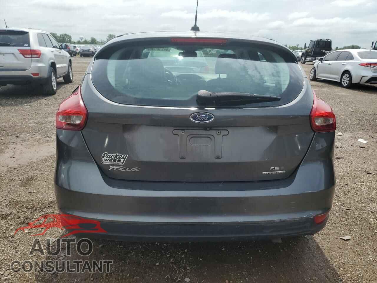 FORD FOCUS 2015 - 1FADP3K2XFL386713