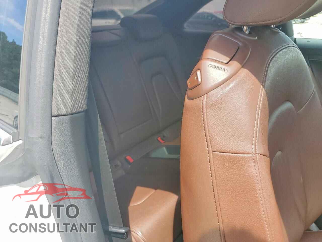 AUDI A5 2013 - WAULFAFR3DA028640
