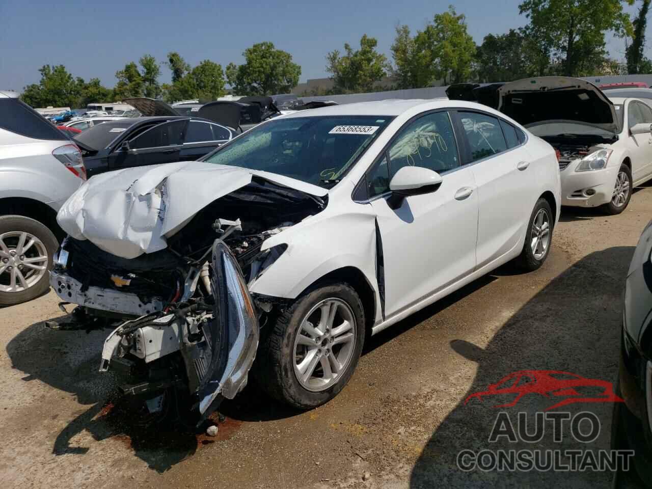 CHEVROLET CRUZE 2018 - 1G1BE5SM2J7130127