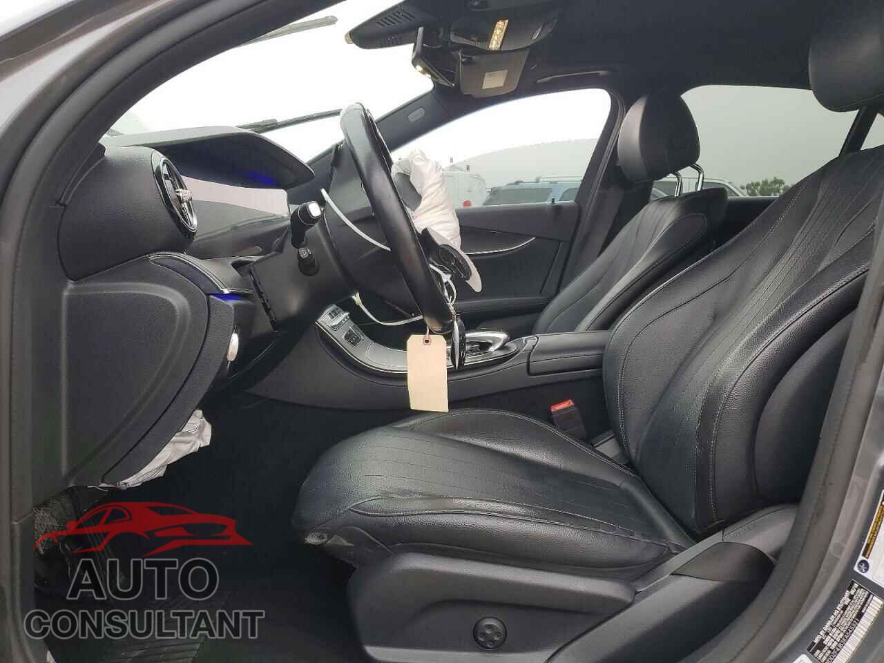 MERCEDES-BENZ E-CLASS 2019 - WDDZF4JB3KA545321