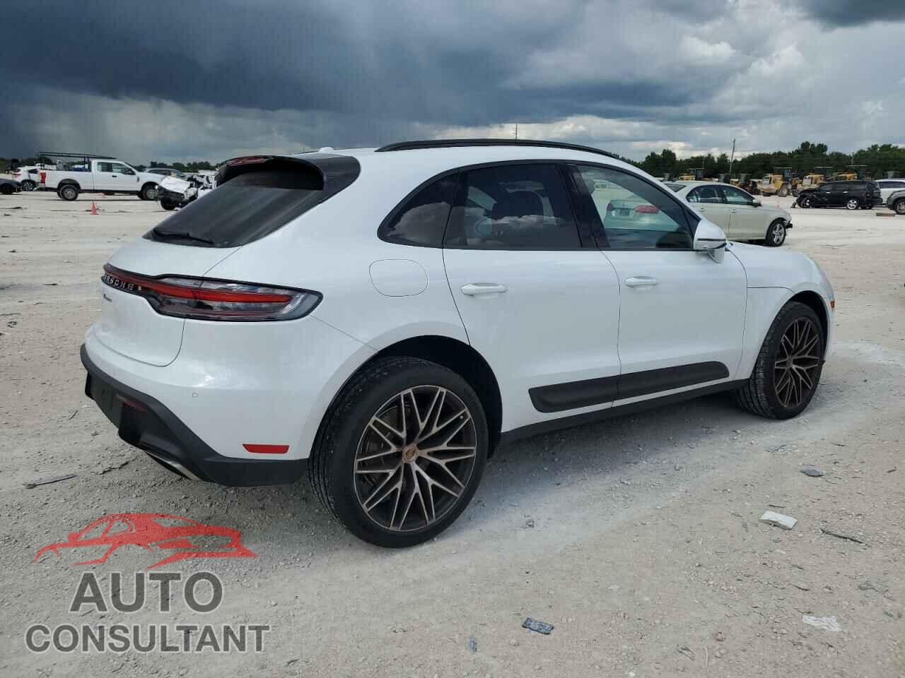 PORSCHE MACAN BASE 2024 - WP1AA2A52RLB02482