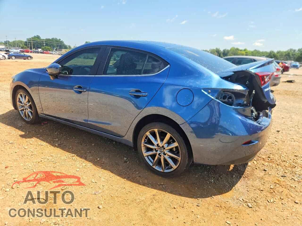 MAZDA 3 2018 - 3MZBN1V39JM193473