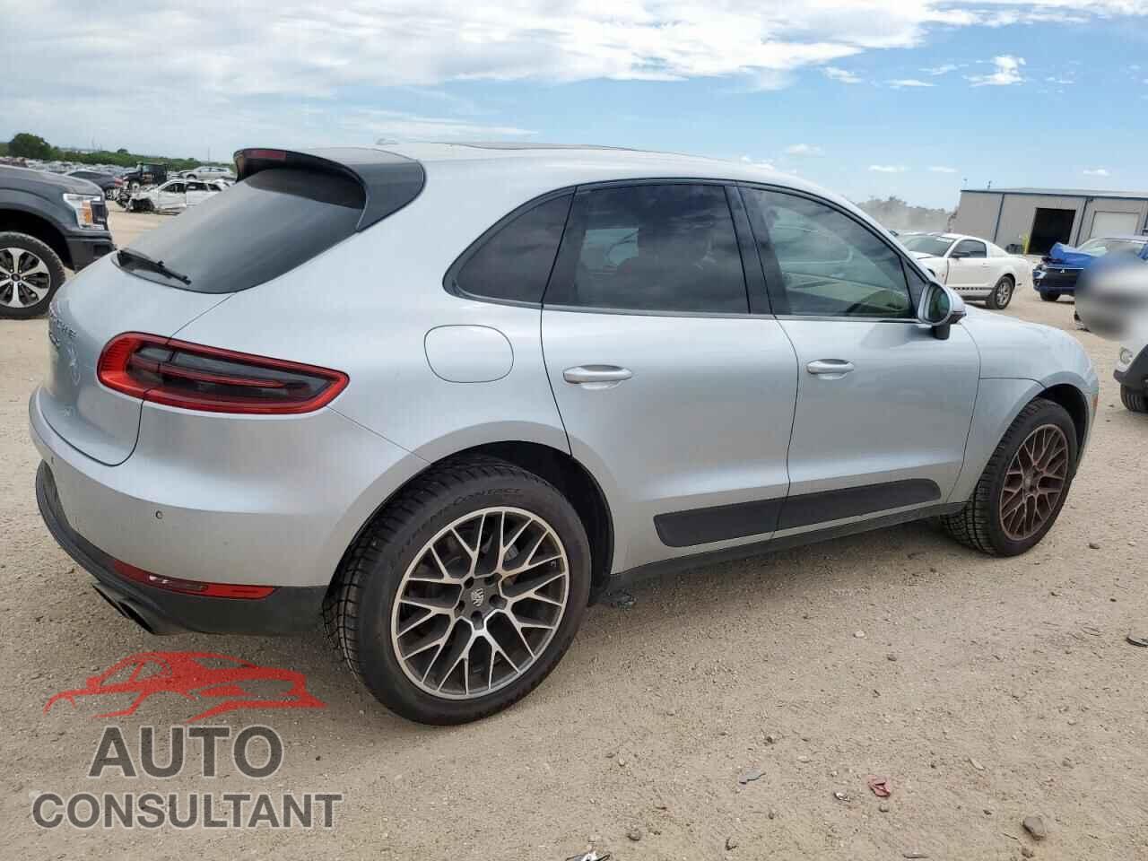 PORSCHE MACAN 2016 - WP1AB2A52GLB57038