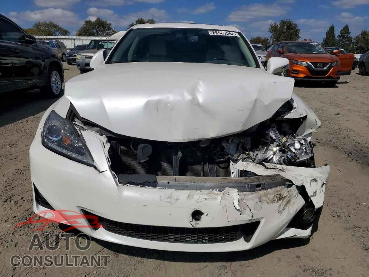 LEXUS IS 2012 - JTHBF5C22C5175910